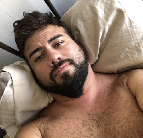 559men:  👅