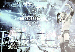 thecerebralgame:“It’s easy to get the crowd’s attention…their adulation…their praise: Dance. F