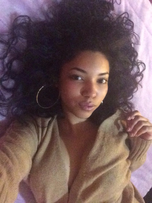 jaiking:  leenanayleen:  No makeup and no filter laying on bed  Follow me at http://jaiking.tumblr.com/ You’ll be glad you did. 