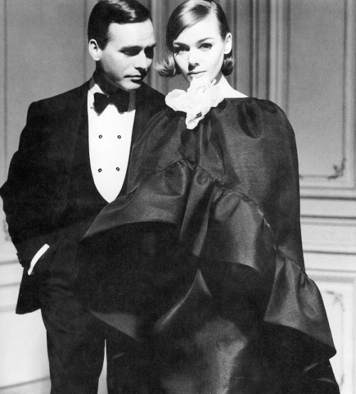 Siv Benno in Cardin&rsquo;s organza ensemble with Pierre Hogard, photo by F.C. Gundlach, Paris, 1962