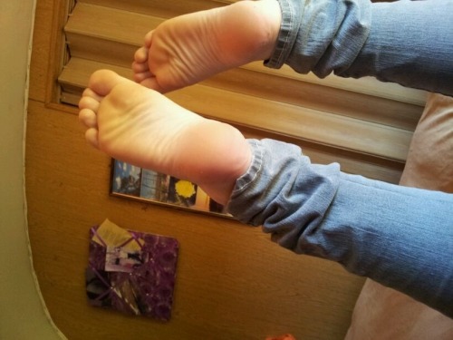divinefeet - Hey guys more pictures from...