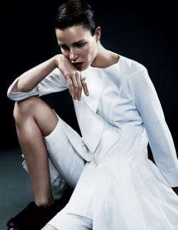 complexae:  Josh Olins.Alastair McKimm.Suvi Koponen.Vogue China.