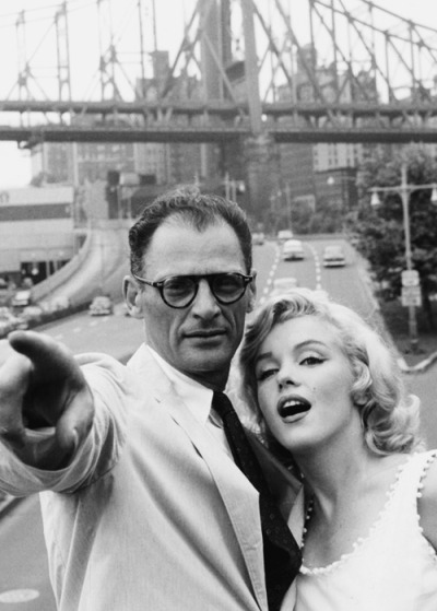 laurasaxby-deactivated20171112:
“ Marilyn Monroe and Arthur Miller photographed by Sam Shaw, 1957.
”