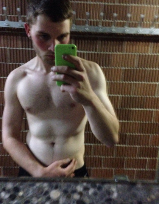 thehornyguys:  Hot guy Follow me for hot pics of straight guys