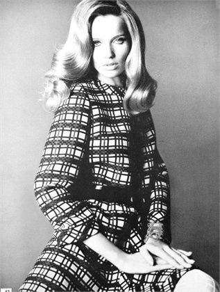Verushka by Franco Rubartelli for Vogue Italia, February 1968