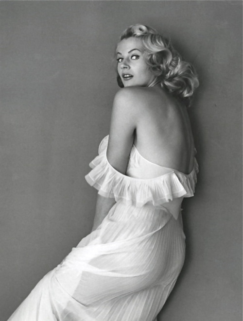 Anita Ekberg