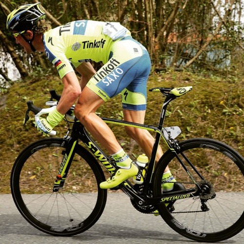 bici-veloce: From tinkoffsaxo - Chris Anker pushing some watts into the pedals!!! #Dauphine #Tinkoff