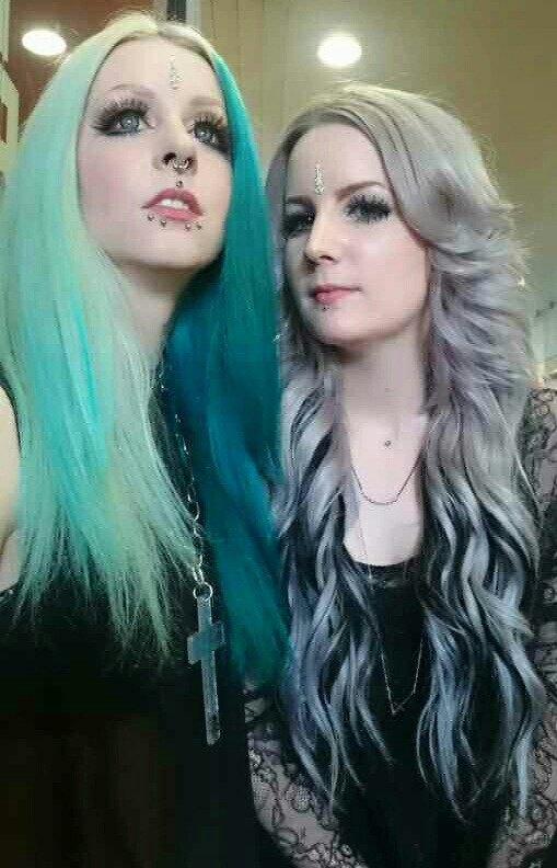 reaping-marionette:  With @shibuya-suicide at Sukekiyo London 18.09.14