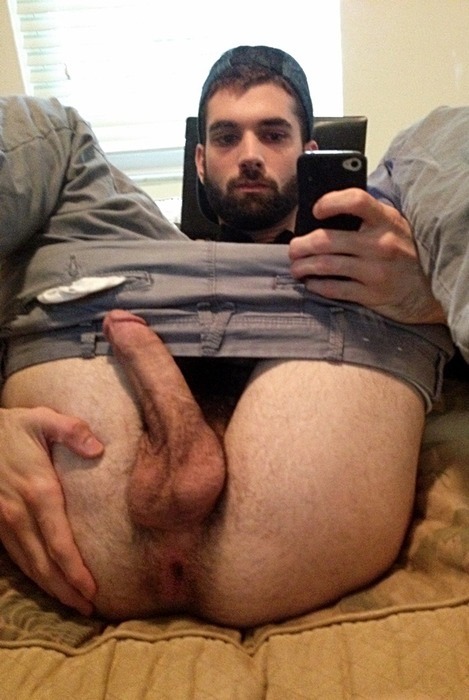 instaguys:  Guys with iPhones Source: gwip.me   