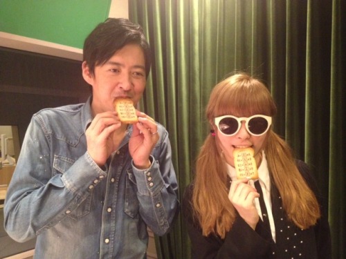 kyarypapa:  Way Way Radio 3/3 & 3/10 On 3/3 (Top): Kyary and Komada-san are eating “Memory Bread” that is inspired by the anime show “Doraemon.”(Memory bread is a bread that the robotic blue cat Doraemon created for his friend Nobita to eat