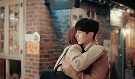 touchyourheart:Oh Yoon Seo & Kwon Jung Rok + personal space (requested by anon)