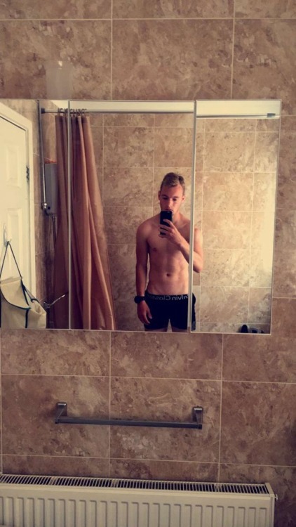 kickingkik:Message me for more (£)Worth it