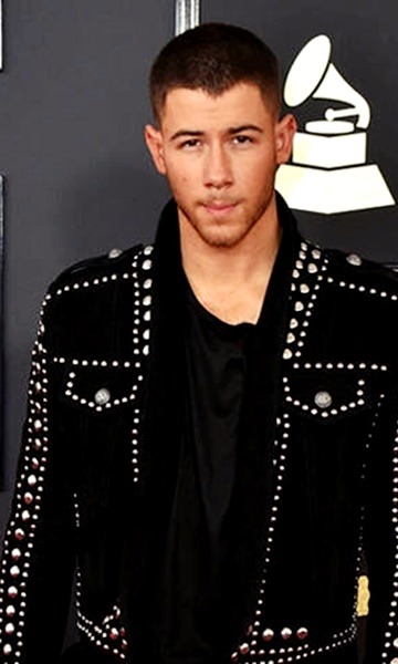 male-and-others-drugs:Nick Jonas