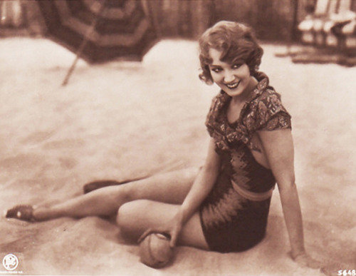 leilahyams:  Leila Hyams on the beach c. adult photos