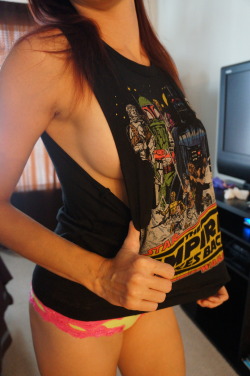 sweetsweetoilsee:  Star Wars Sideboob! 