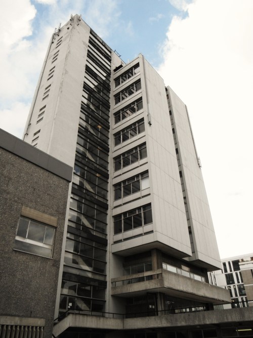 Appleton Tower, University of Edinburgh, Alan Reiach, Eric Hall and Partners, 1960. Thanks to dtysen