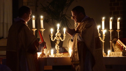ordopraedicatorum:Rorate Mass at St. Thomas Aquinas in Charlotte, North CarolinaPhotos by John Cosma