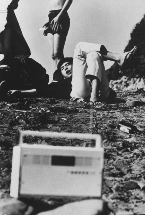 nitramar:From the series “Teenage Wasteland: Portraits of Japanese Youth in Revolt, 1964”. Photos by