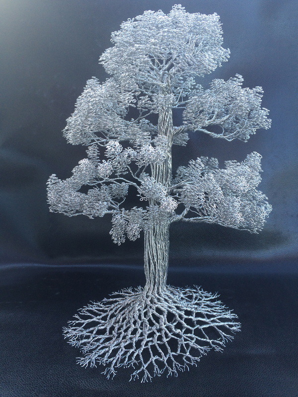 crossconnectmag:  Wire Tree Sculptures by Clive Maddison The trees are handmade from