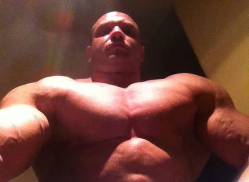 fuckable-muscle:  He likes people to think he’s a top.