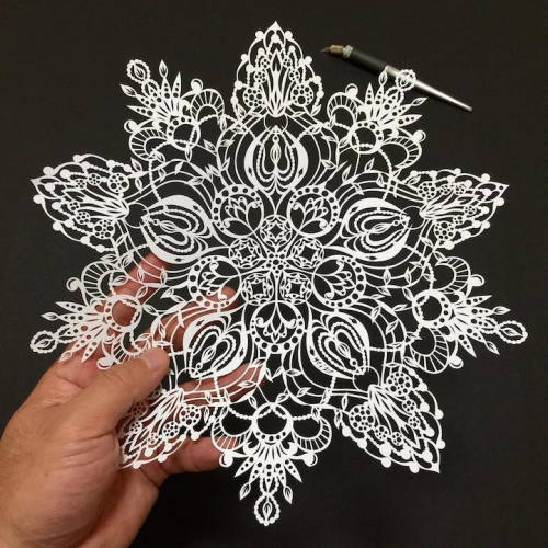 mayahan: Intricate Pape-Cut Art by Japanese artist Riu