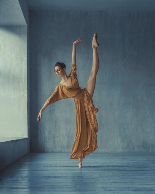 photogrist:  Handsome Ballet and Portrait Photography by Levente Szabohttps://photogrist.com/ballet-levente-szabo/?feed_id=9032