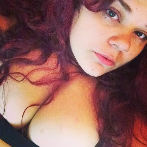 thelitafemme:I am all tits and hair.