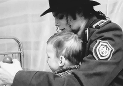 jenluvmichael:  I find it IMPOSSIBLE to not reblog Moscow Orphanage!!! 
