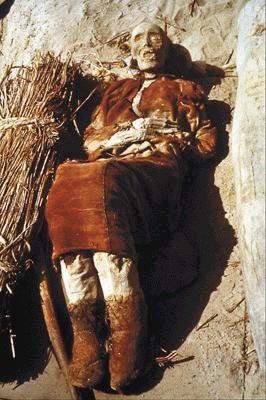 sixpenceee:  Some of the 3,500-year-old mummies buried in China’s Taklamakan Desert.