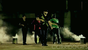 amorexpresss:  corridogifs:  El Muchacho De La Barba - Codigo FN  ❤️ 