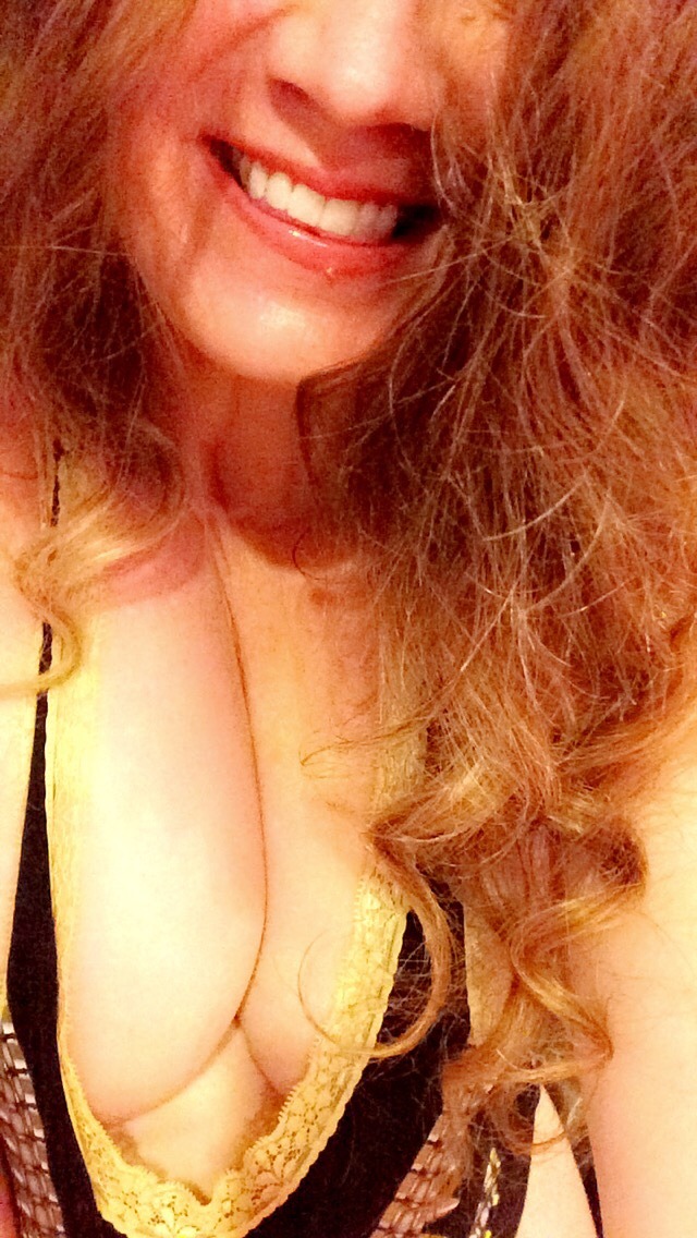 allthingssexyforu:  curiouswinekitten2:  They slipped out again 😏 for  #cleavagesunday