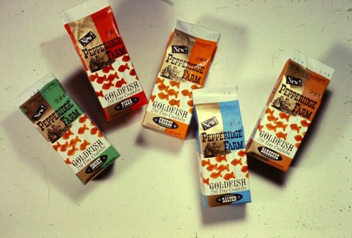 1966 Pepperidge Farm Goldfish Crackers Packaging(via: campbellsoupcompany)