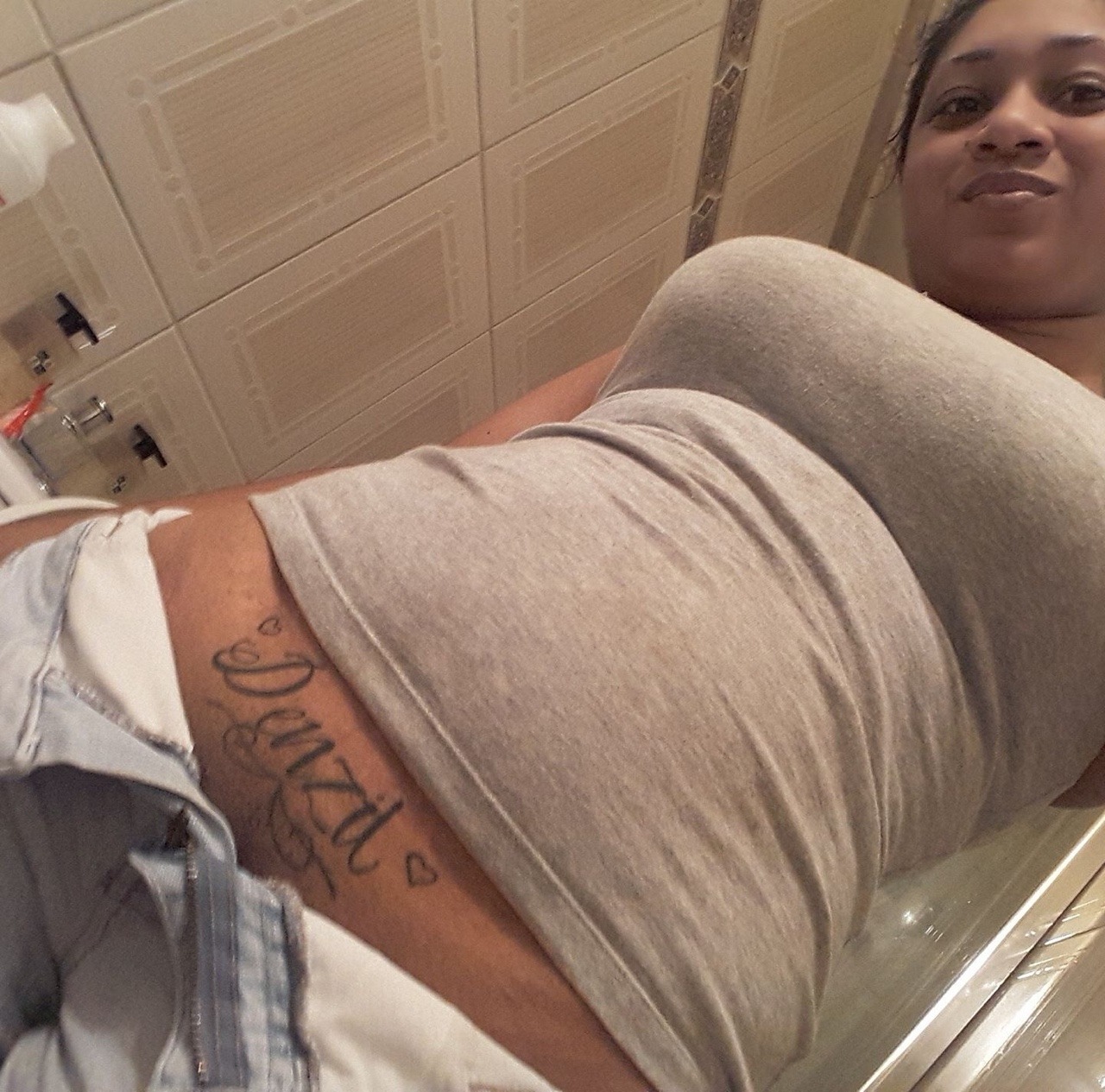 5starblinga:  trinifock:  Denzil get through in the life  Barbie girl … That pussy