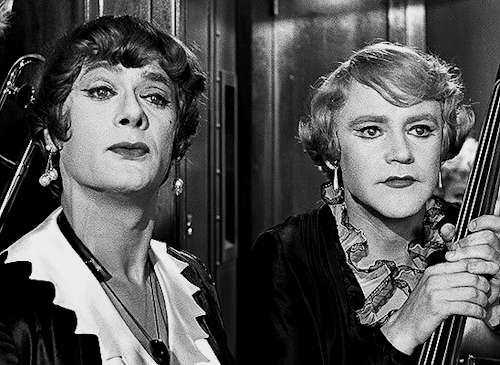 "Daphne"?Well, I Never Did Like The Name Geraldine. SOME LIKE IT HOT (1959) | Dir. Billy Wilder