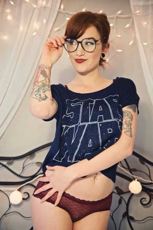 curvyandnerdy:  Have an excellent sunday!!!  Remember to send your submissions!!!