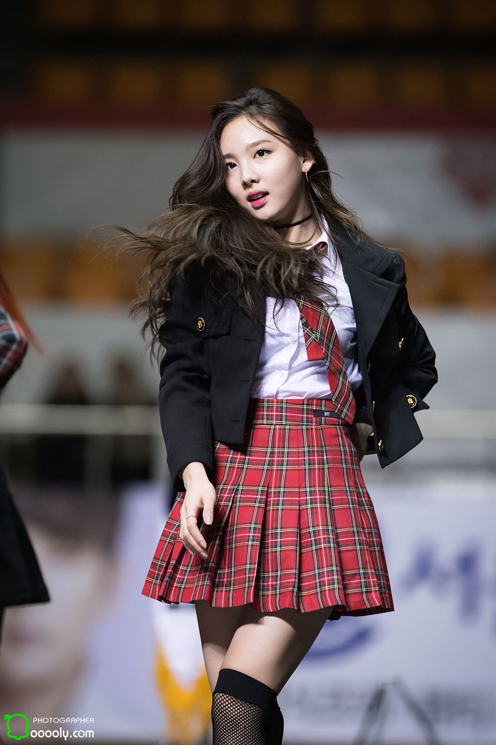 koreangirlshd:  Girl group Twice performed at Seoul Art College in February 2016