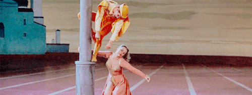 musical films meme: group dances (2/20) → kiss me kate (“from this moment on”)∟ sta