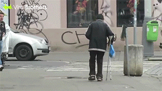 welele:  sizvideos:  Video  Aún queda gente honrada en el mundo :’) 