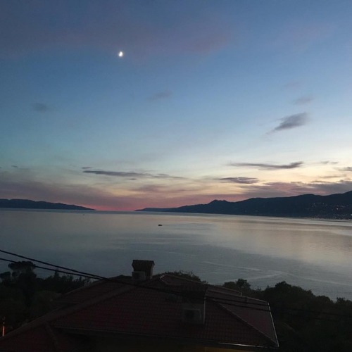 #rijeka #zaljev #kvarner #sea #sunsets (at Rijeka, Croatia)