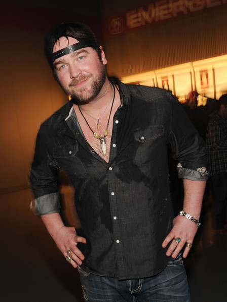 whoframedterryturtle:  Lee Brice is one sexy mother fucker. I’d love for him to