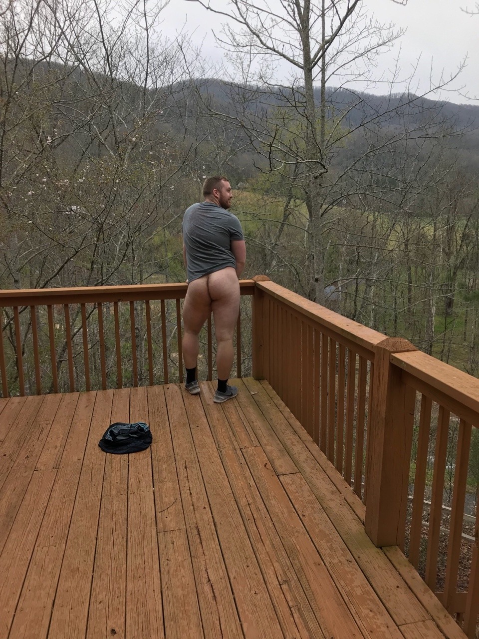 yourfairycocksucker:  thekegz: Mountains beyond mountains  Hoooooooneeeeyyyyy