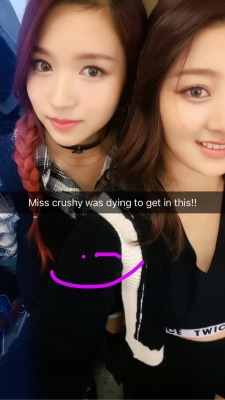 oh-hoshit:“Twice snaps to Mina having a