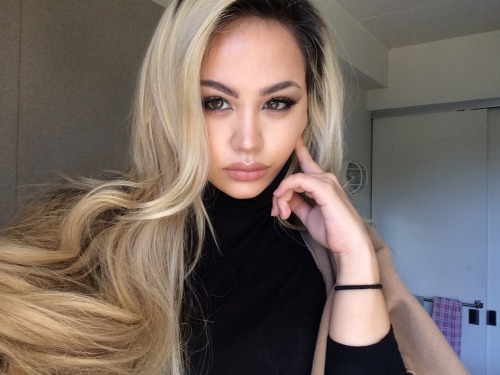jealousmamii:  badxbiitch:  🔥✨instagram: bell_rosee✨🔥  jealousmamii.tumblr.com  👼👼