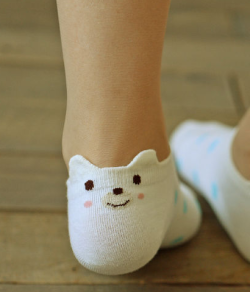 coquettefashion:  Cute Little Bear Print Socks 