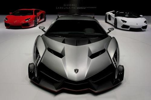 just-luxe:  http://just-luxe.tumblr.com/ 