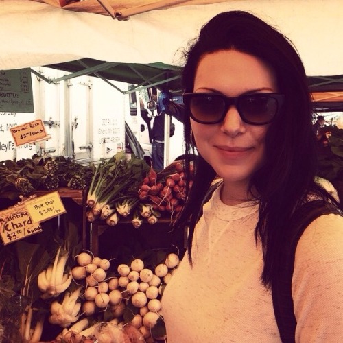 missdontcare-x:  Just Laura Prepon being hot 