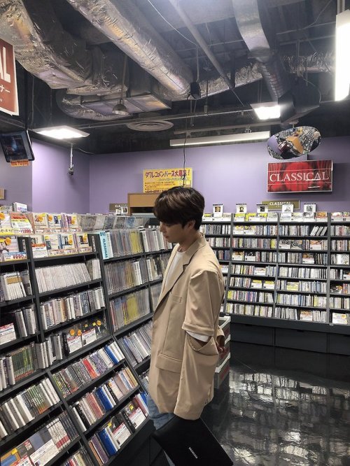 youngmar4:190709 JEONGMIN Official Instagram and Japan & Tower Records Ikebukuro Twitter Update 