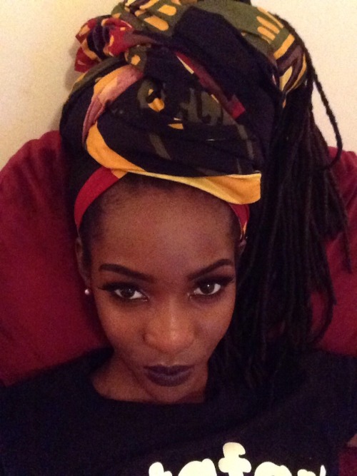 ravennightshade:  heroineheroine:  Another headwrap photoset  Some of my faves . 
