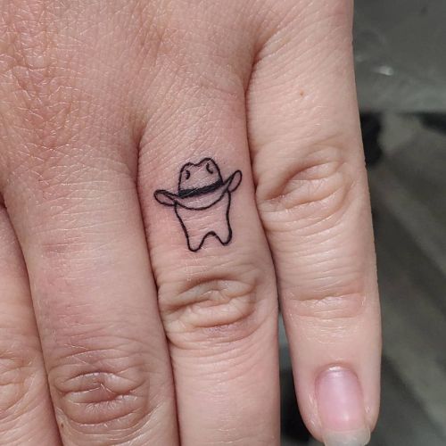 <p>Sometimes you just tattoo a tiny tooth wearing a cowboy hat.   Thanks Krisha!  It was great meeting you!  (at Shelbyville, Indiana)<br/>
<a href="https://www.instagram.com/p/CVGbRFVr_kA/?utm_medium=tumblr">https://www.instagram.com/p/CVGbRFVr_kA/?utm_medium=tumblr</a></p>