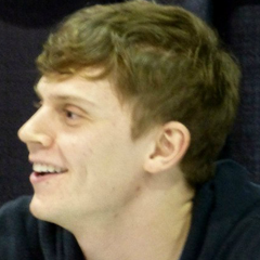 petericonsz:  Evan peters icons